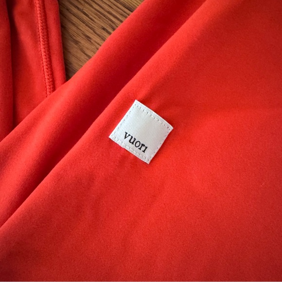 Vuori AllTheForm Leggings and Bra Set - Picture 8 of 9